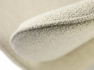 HAY Sitzgelegenheiten-FDB Møbler L32 Suru Loungesessel, Eiche - Hellbeige