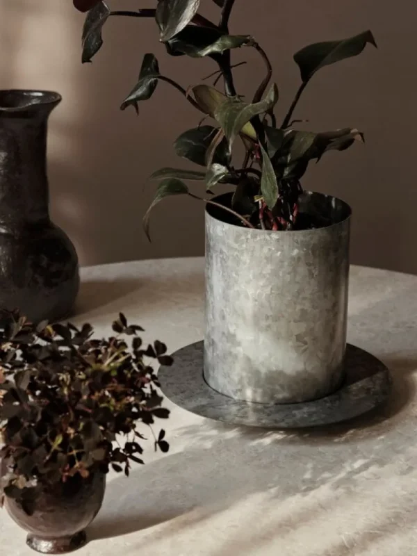 ferm LIVING Indoor-gardening^Blumentopf Auran, klein, verzinkt