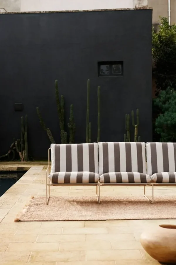 ferm LIVING Terrassenmöbel | Sofas Und Liegen^Desert 3-Sitzer-Sofa, Kaschmir - Schokoladenbraun, gestreift