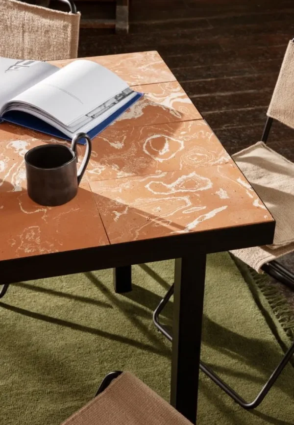 ferm LIVING Geschirr^Flow Becher, Schwarz