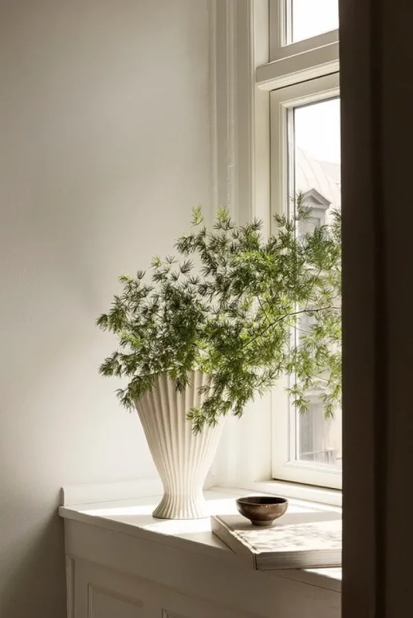 Audo Copenhagen Vasen-ferm LIVING Fountain Vase, Cremeweiß