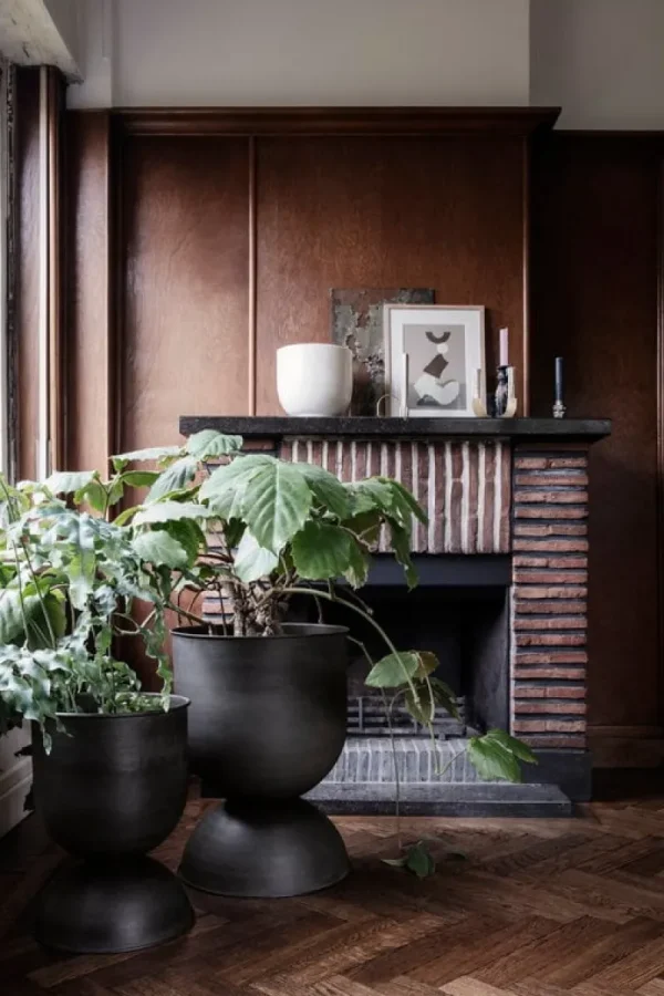 ferm LIVING Garten^Hourglass Topf, M, schwarz
