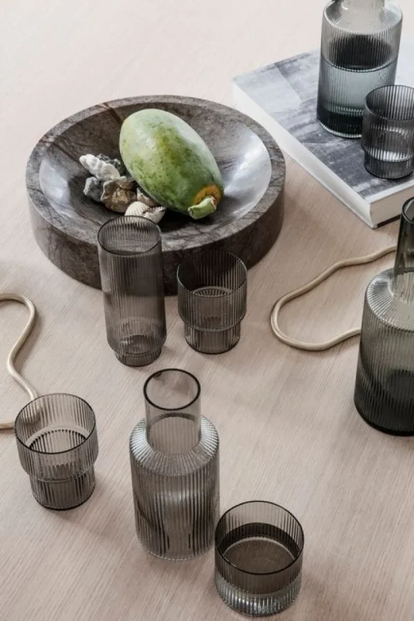 ferm LIVING Karaffen Und Krüge^Karaffe Ripple, rauchgrau