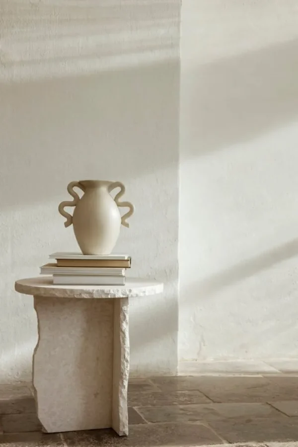 OX Denmarq Tische-ferm LIVING Mineral Sculptural Beistelltisch, Bianco Curia Marmor