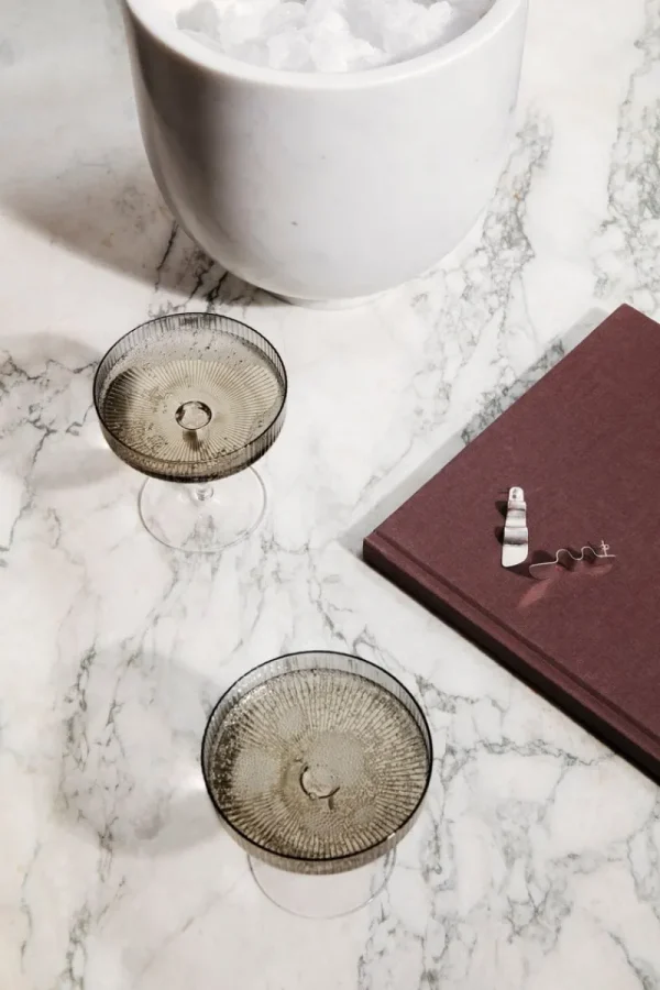 ferm LIVING Gläser Und Tassen^Ripple Champagnerschalen, 2 Stück, rauchgrau