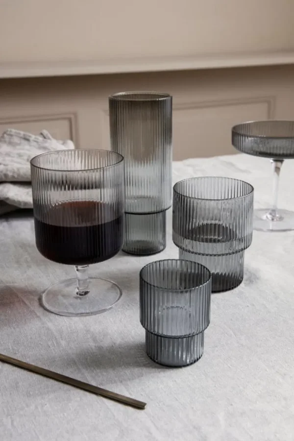 ferm LIVING Gläser Und Tassen^Ripple Champagnerschalen, 2 Stück, rauchgrau
