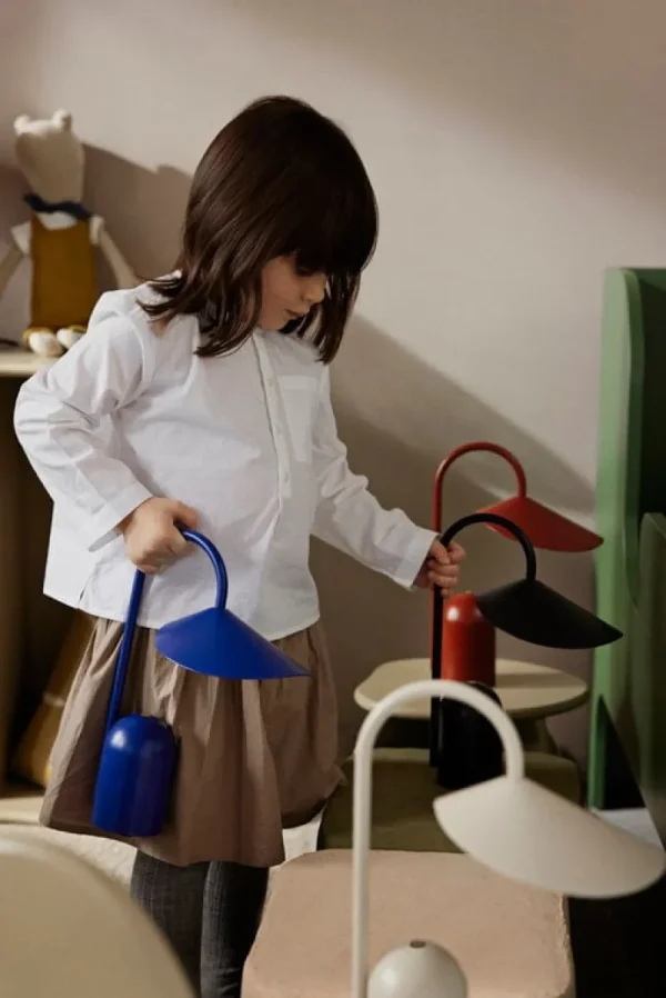 GUBI Tischlampen | Tragbare Lampen-ferm LIVING Tragbare Leuchte Arum, Oxidrot