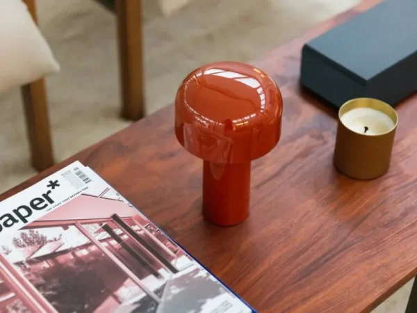 Vitra Tischlampen | Tragbare Lampen-Flos Bellhop Tischleuchte, ziegelrot