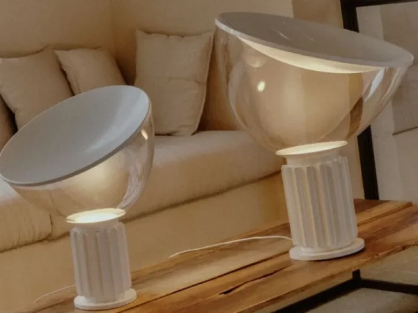 Flos Tischlampen-Taccia Tischleuchte, klein, Mattweiß