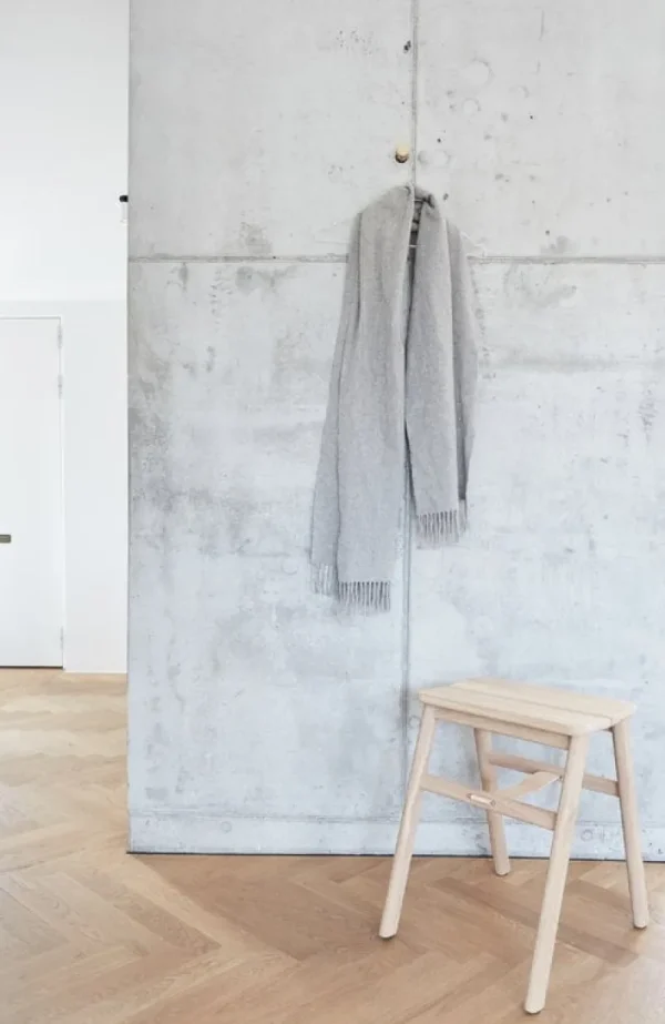 TON Sitzgelegenheiten-Form & Refine Angle faltbarer Hocker, Eiche