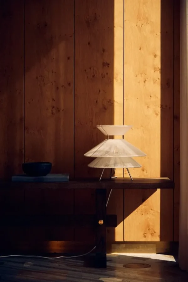 Normann Copenhagen Tischlampen-Frandsen Kiku Tischleuchte, weiß