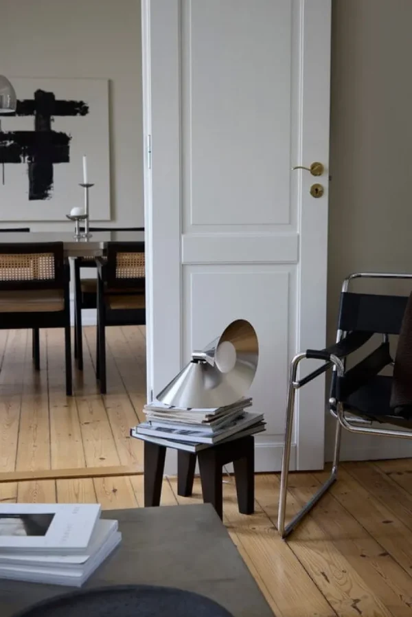 Frandsen Tischlampen-Peel Tischleuchte, gebürsteter Edelstahl