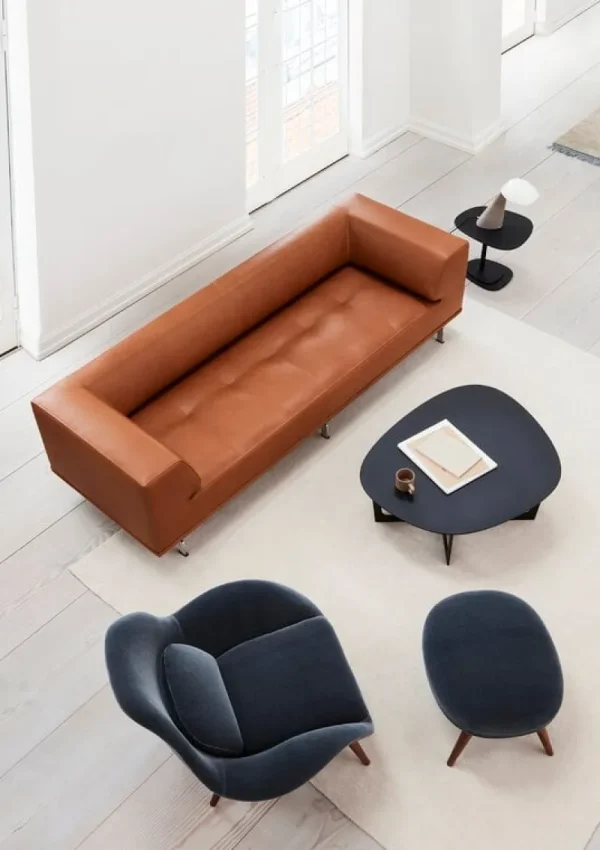 Fredericia Sofas Und Liegen-Delphi 3-Sitzer-Sofa, gebürstetes Aluminium - cognacbraunes Lede
