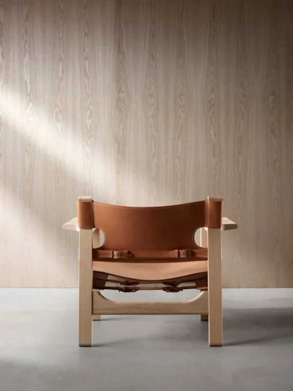 Vitra Sitzgelegenheiten-Fredericia The Spanish Chair, cognacfarbenes Leder - Eiche geseift