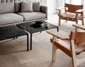 Vitra Sitzgelegenheiten-Fredericia The Spanish Chair, cognacfarbenes Leder - Eiche geseift