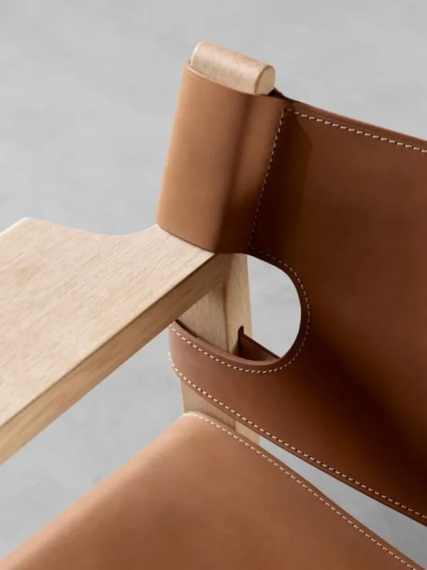Vitra Sitzgelegenheiten-Fredericia The Spanish Chair, cognacfarbenes Leder - Eiche geseift