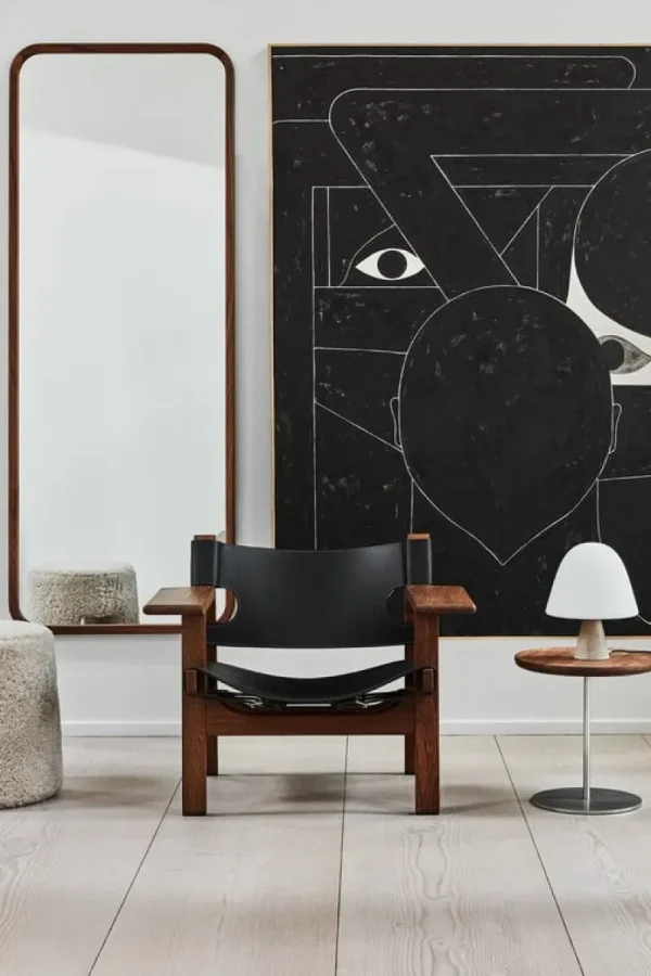 Audo Copenhagen Sitzgelegenheiten-Fredericia The Spanish Chair, schwarzes Leder - Nussbaum geölt