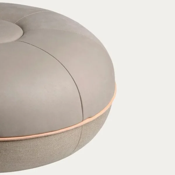 Viccarbe Sitzgelegenheiten-Fritz Hansen CM Pouf, Klein, hellgraues Leder