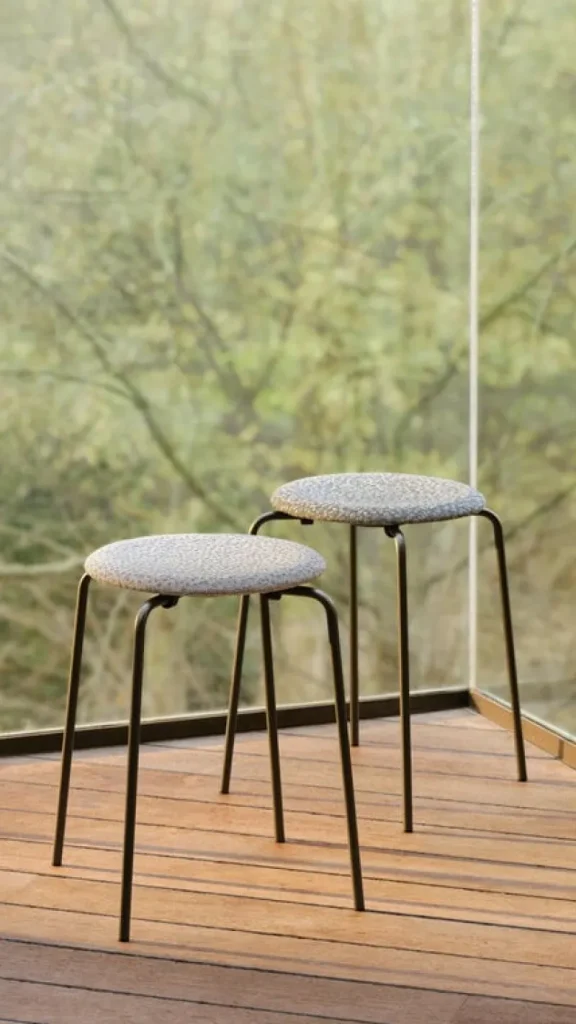 Fritz Hansen Sitzgelegenheiten-Dot Hocker, Grau - Beige - Weiß - Graphit