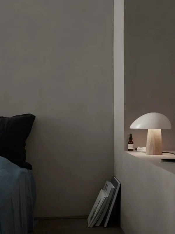 Stilnovo Tischlampen-Fritz Hansen Tischleuchte Night Owl, Smokey White – Esche