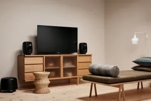 Genelec Unterhaltungselektronik^F Two (B) Aktiv-Subwoofer, schwarz