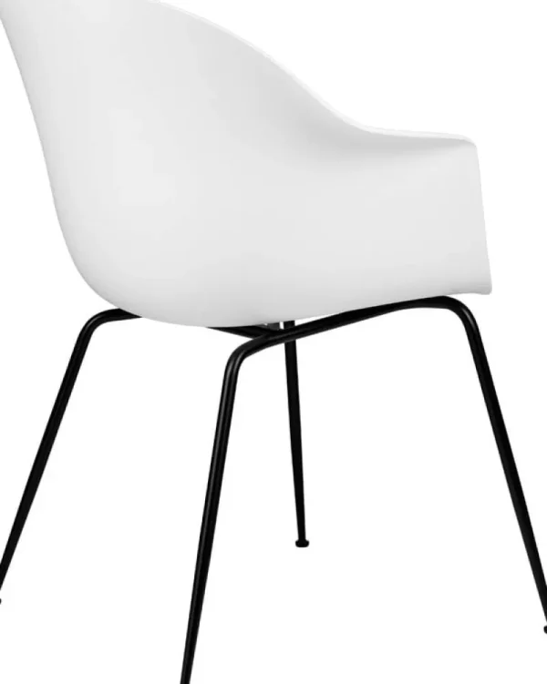 Vitra Sitzgelegenheiten-GUBI Bat Sessel, reinweiß - schwarzes Gestell