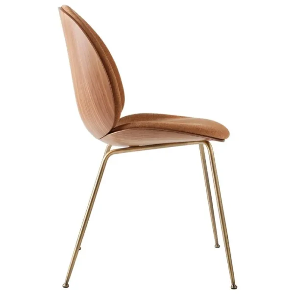 GUBI Sitzgelegenheiten-Beetle Stuhl, antikes Messing - Walnuss - Belsuede Sp. 132