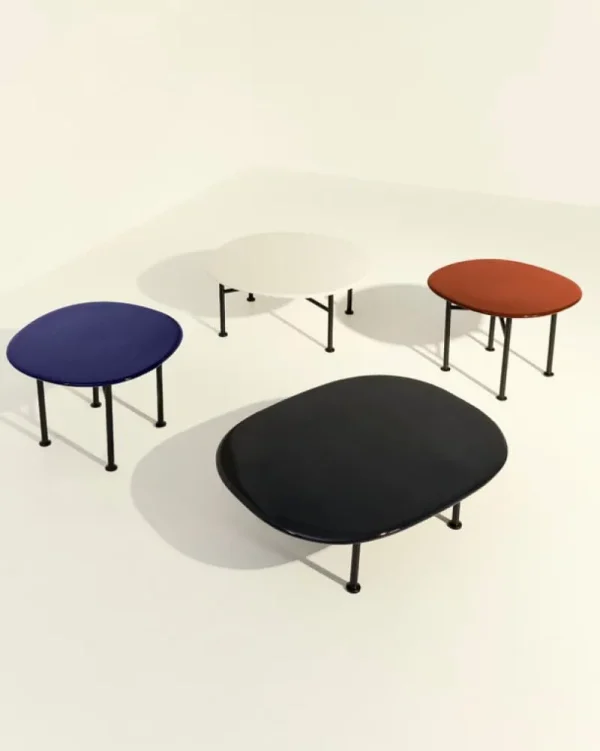 GUBI Terrassenmöbel | Tische^Carmel Couchtisch, 75 x 75 cm, Schwarz - Muschelweiß