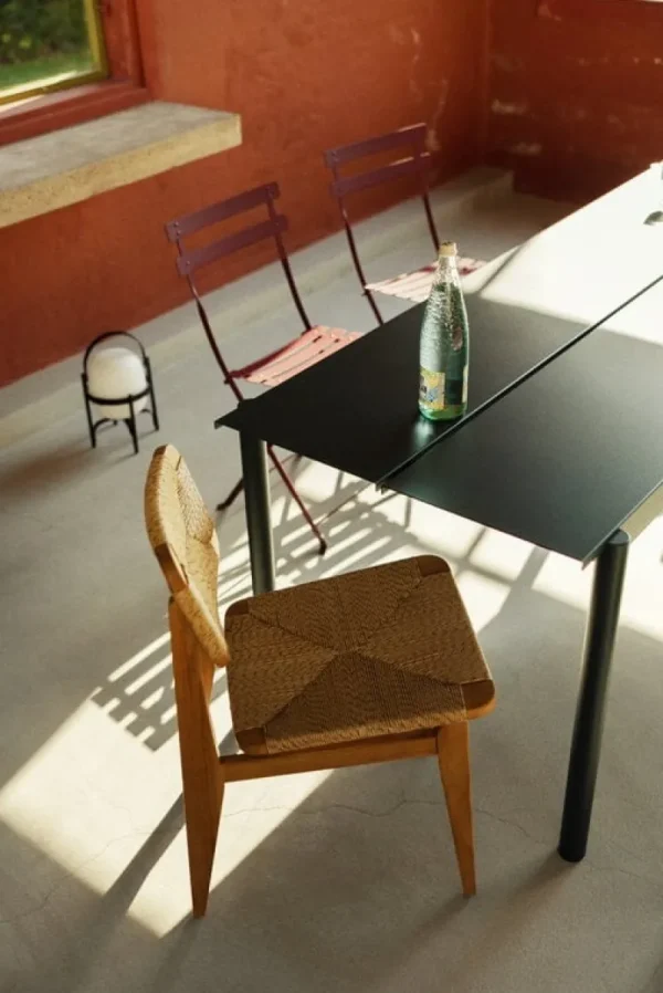 GUBI Terrassenmöbel | Sitzgelegenheiten^C-Chair Outdoor, Korbgeflecht, Teakholz