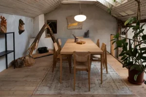 GUBI Terrassenmöbel | Sitzgelegenheiten^C-Chair Outdoor, Korbgeflecht, Teakholz