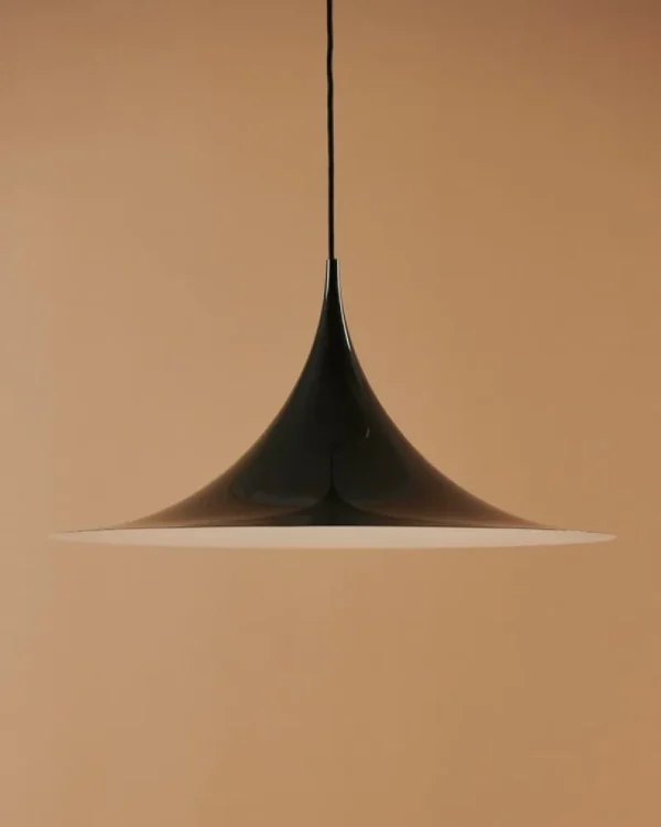Tunto Deckenleuchten-GUBI Semi Pendelleuchte, 60 cm, Dark Cocoa, Glanzfinish