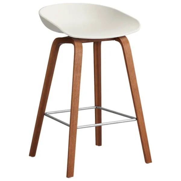 HAY Sitzgelegenheiten-About A Stool AAS32, 65 cm, Mel. Cream 2.0, Walnuss lack., Stahl