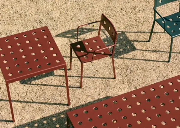 HAY Terrassenmöbel | Sitzgelegenheiten^Balcony Armlehnstuhl, Iron Red