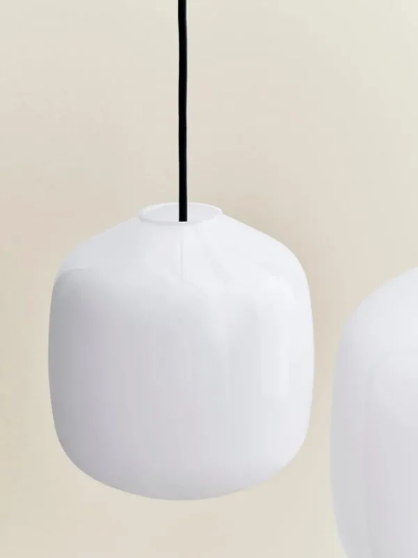 Muuto Deckenleuchten-HAY Buoy 200 Pendelleuchte, weiches schwarzes Kabel