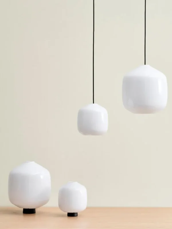 Muuto Deckenleuchten-HAY Buoy 200 Pendelleuchte, weiches schwarzes Kabel