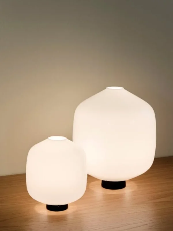 Vitra Tischlampen-HAY Buoy 200 Tischleuchte, Soft Black Cord