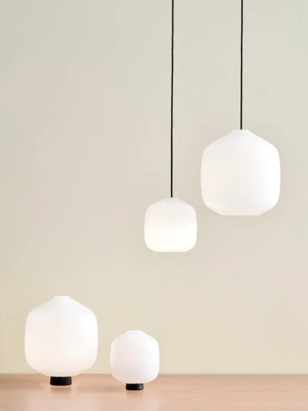 Vitra Tischlampen-HAY Buoy 200 Tischleuchte, Soft Black Cord