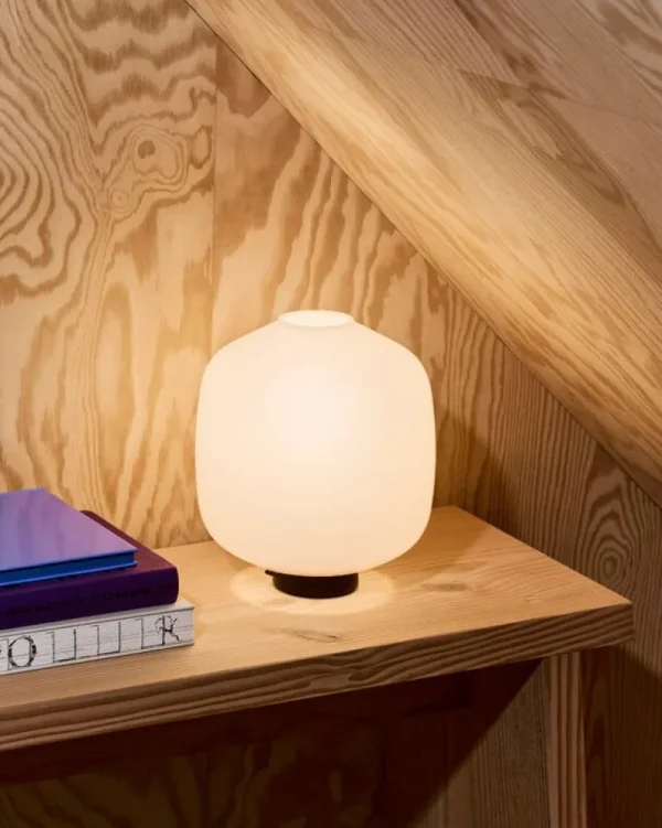 Vitra Tischlampen-HAY Buoy 200 Tischleuchte, Soft Black Cord