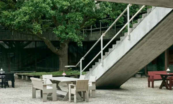 HAY Terrassenmöbel | Tische^Crate Esstisch, 180 cm, Rostrot