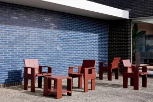 HAY Terrassenmöbel^Crate Esszimmerstuhl, Rostrot