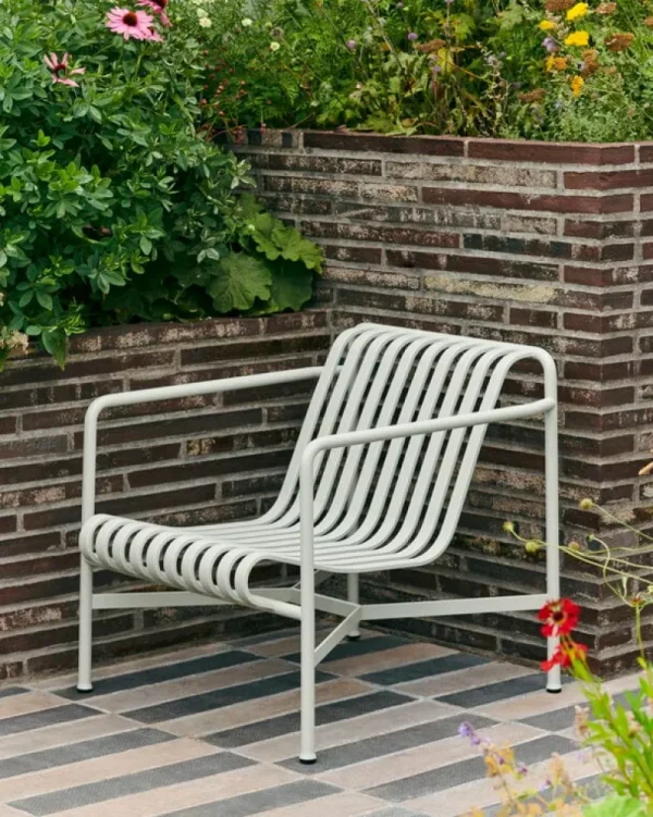 HAY Terrassenmöbel^Loungesessel Palissade, niedrig, himmelgrau