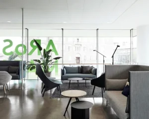 Muuto Tische-HAY Pyramid Couchtisch 51, 60 cm, schwarz - lackierte Eiche