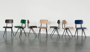 Fritz Hansen Sitzgelegenheiten-HAY Result Stuhl, schwarz – Eiche geräuchert