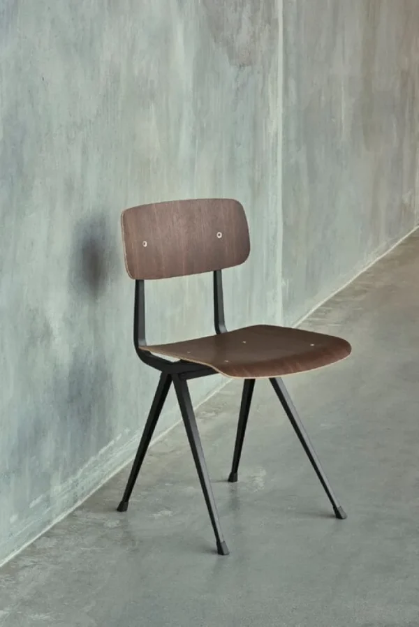 Fritz Hansen Sitzgelegenheiten-HAY Result Stuhl, schwarz – Eiche geräuchert