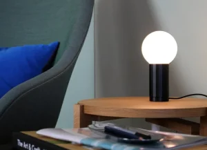 HAY Tischlampen-Turn On Tischleuchte, schwarz