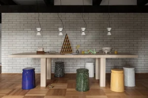 ferm LIVING Tische | Sitzgelegenheiten-Hem Last Hocker, Schwarz – White Splatter