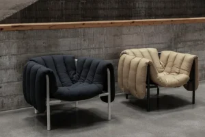 Vitra Sitzgelegenheiten-Hem Puffy Loungesessel, Leder Sandgelb – Stahl schwarzgrau