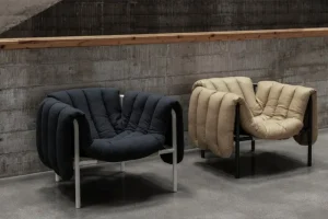 Vitra Sitzgelegenheiten-Hem Puffy Loungesessel, Leder Sandgelb – Stahl schwarzgrau