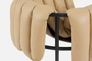 Vitra Sitzgelegenheiten-Hem Puffy Loungesessel, Leder Sandgelb – Stahl schwarzgrau
