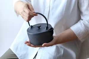Iwatemo Karaffen Und Krüge^HK Wasserkocher, 0,4 l, Gusseisen